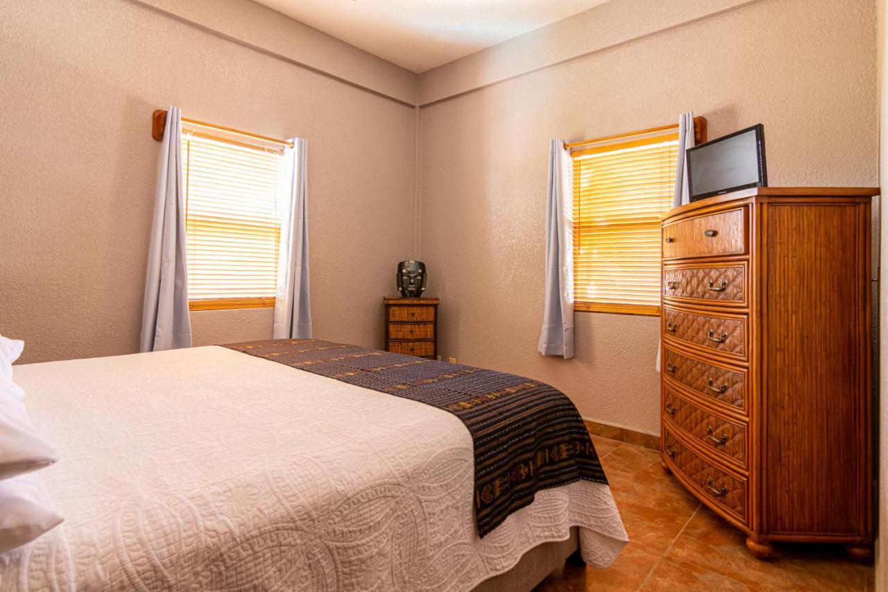 Lighthouse Beach Villas San Pedro  Extérieur photo