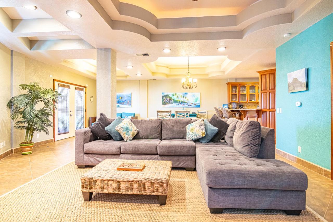 Lighthouse Beach Villas San Pedro  Extérieur photo