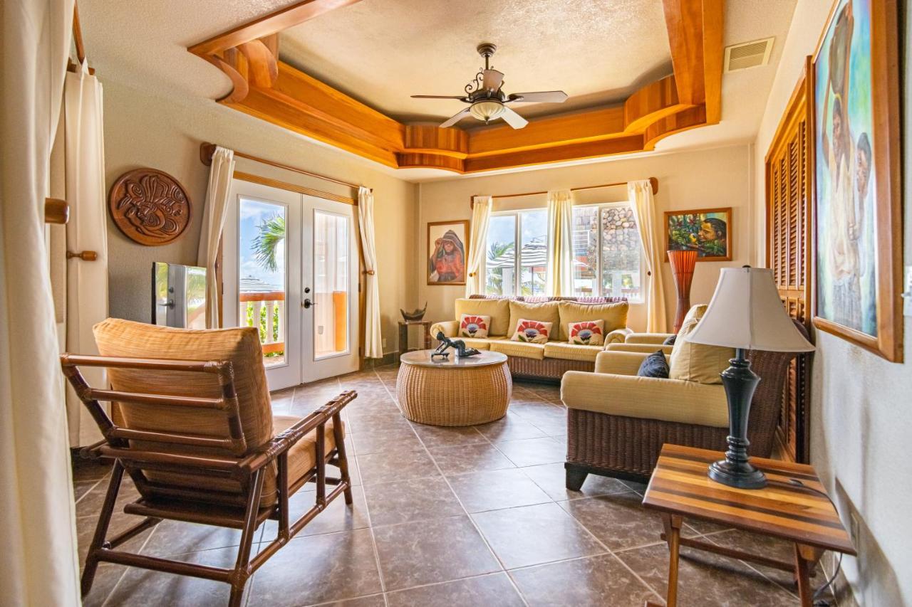 Lighthouse Beach Villas San Pedro  Extérieur photo