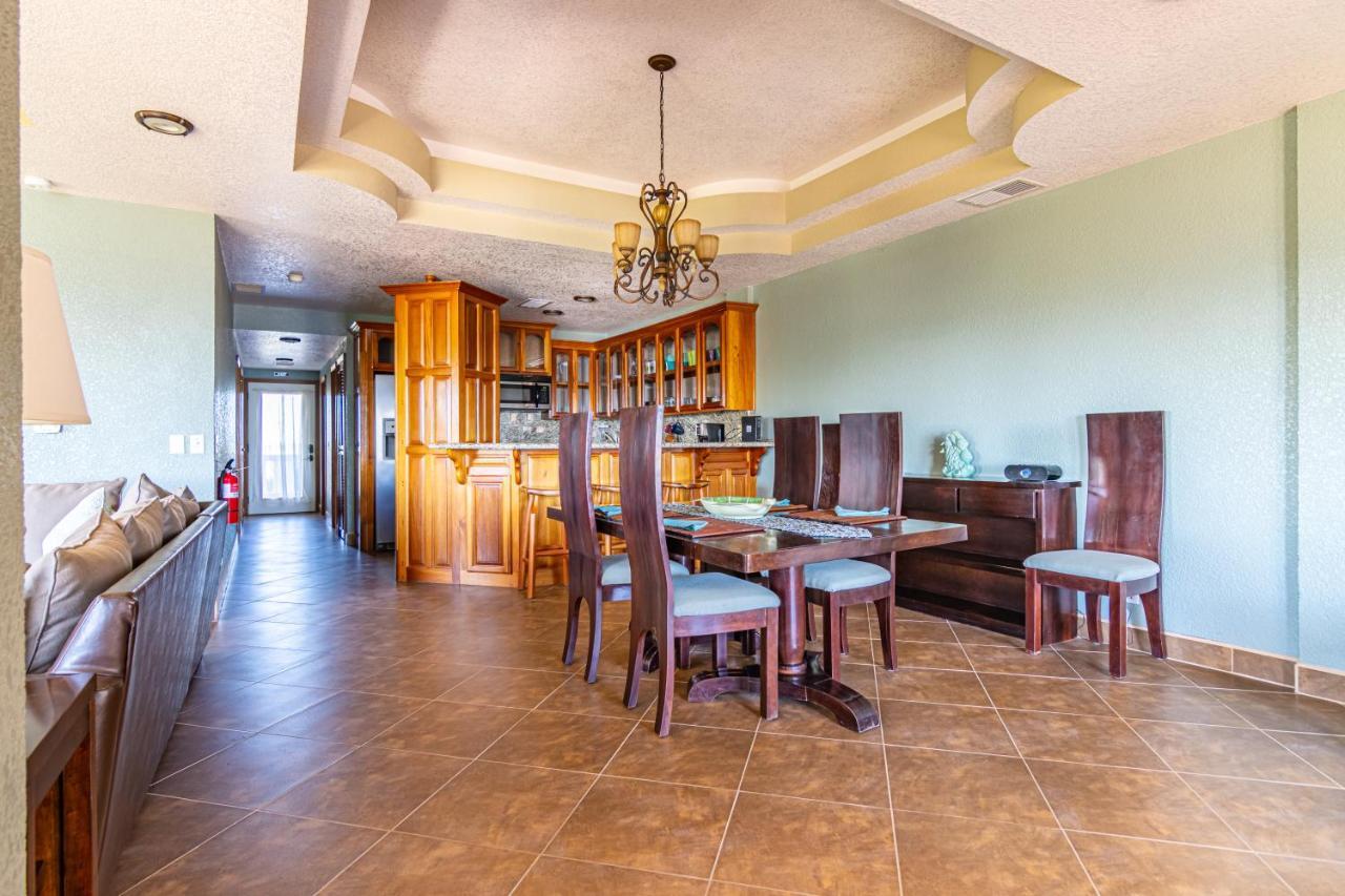 Lighthouse Beach Villas San Pedro  Extérieur photo
