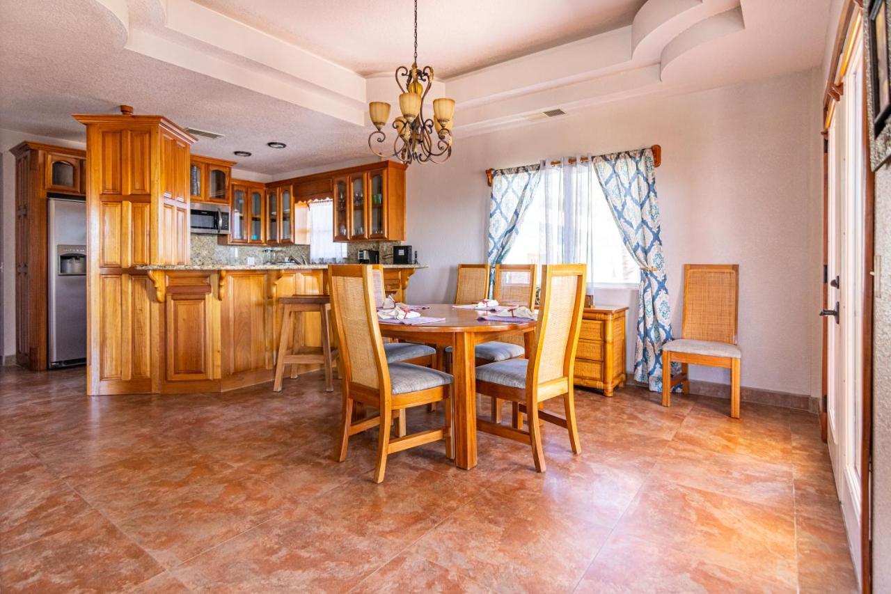 Lighthouse Beach Villas San Pedro  Extérieur photo